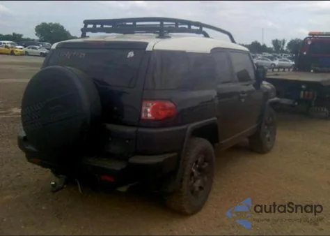 2007 Toyota Fj Cruiser z USA, uszkodzony, nr VIN JTEBU11F870080207